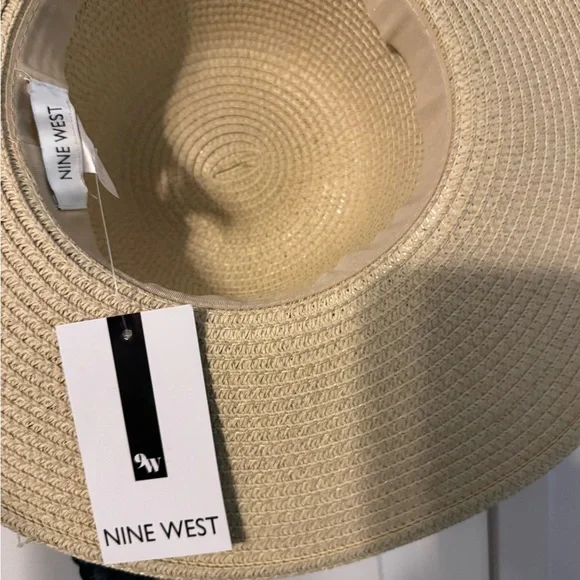 Nine West Cream Sun Hat with Black Trim NEW - Picture 2 of 7